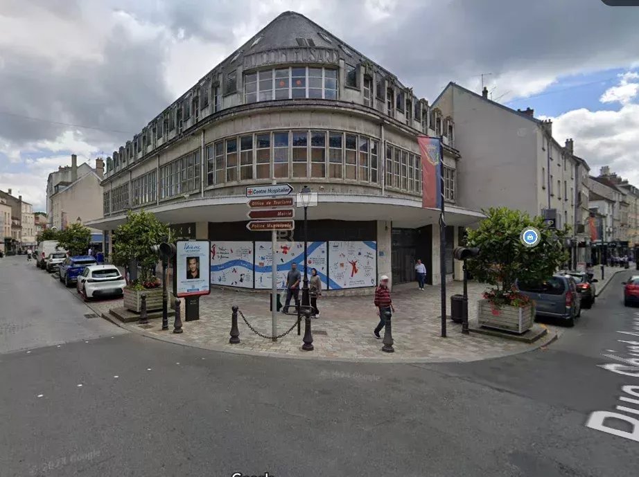LOCAL COMMERCIAL EN PLEIN CENTRE-VILLE