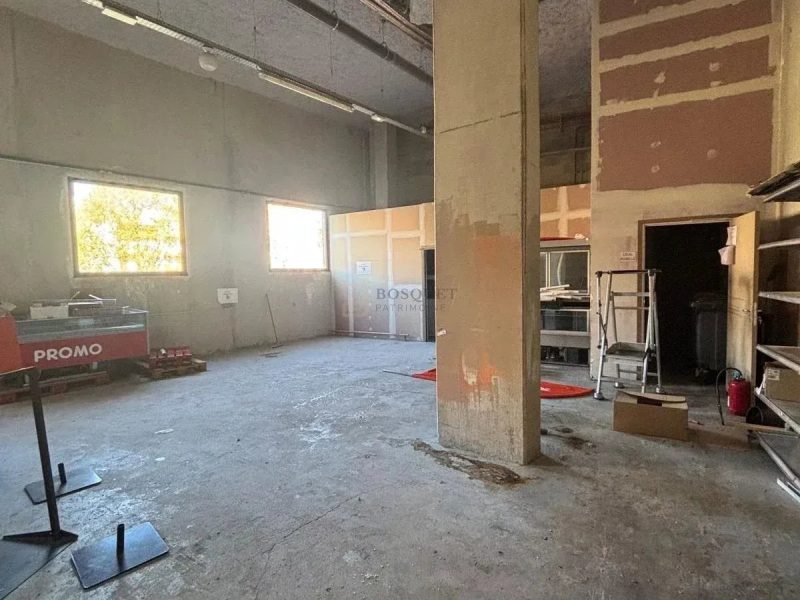 LOCATION – LOCAL COMMERCIAL – CORBEIL ESSONNES