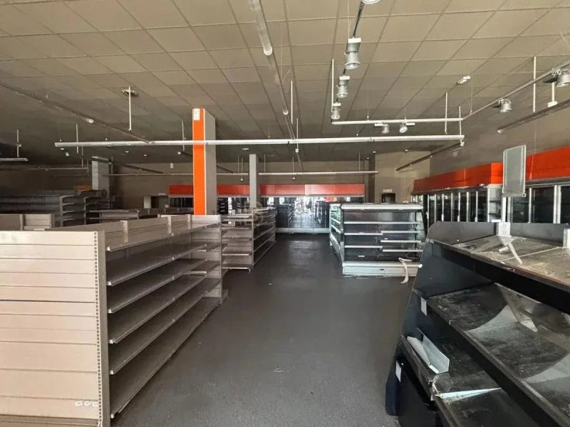 LOCATION – LOCAL COMMERCIAL – CORBEIL ESSONNES