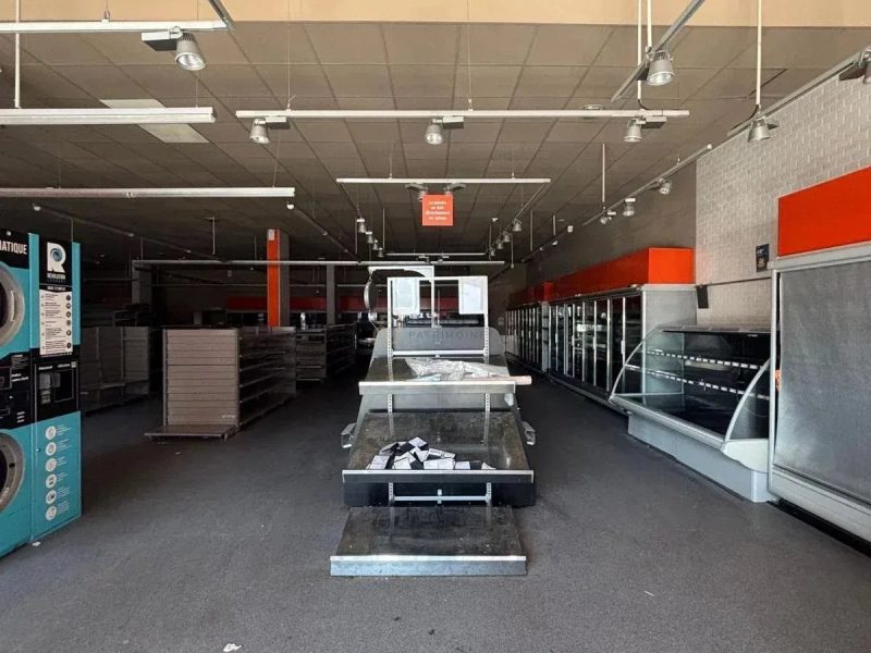 LOCATION – LOCAL COMMERCIAL – CORBEIL ESSONNES