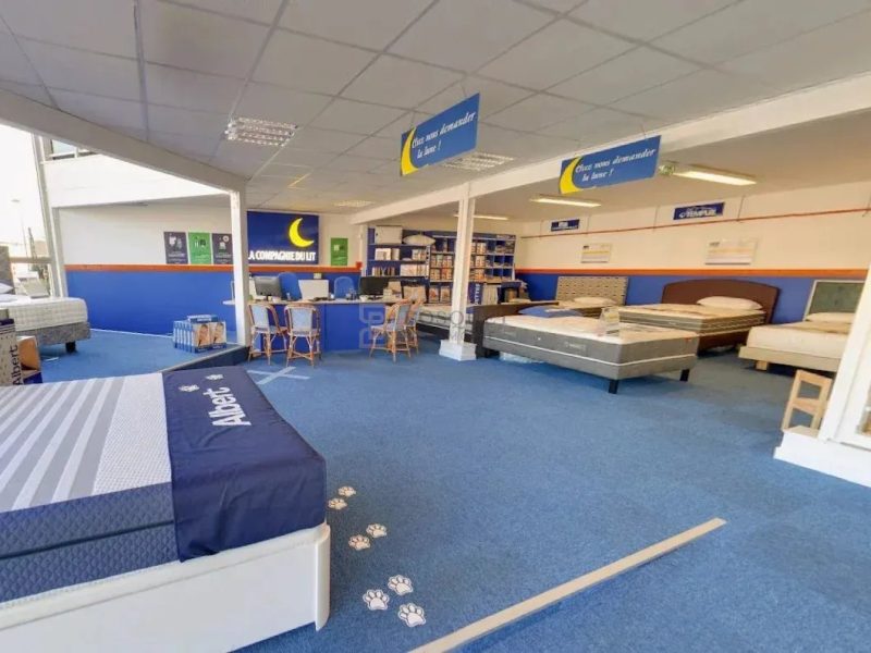 La Valette-du-Var – Local commercial à louer 470 m² – Sainte-Claire