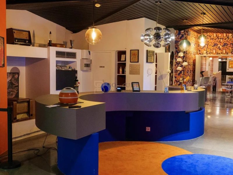 Saint-Marcellin – Hôtel à louer 1 200 m²