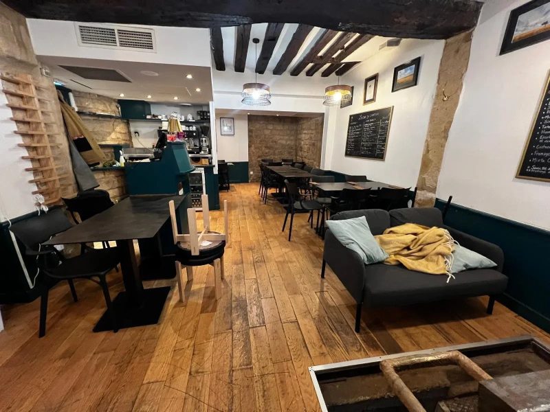 Paris 6ème – Local commercial à louer 118 m² avec droit d’entrée – Saint-Michel / Odéon